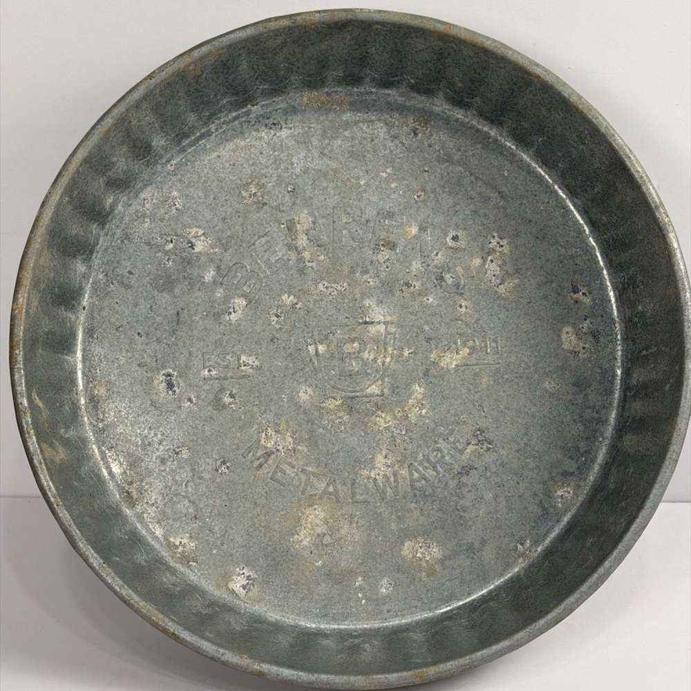 Behring 2168 Galvanized 3 gallon seamless Round Stock Feeder Pan